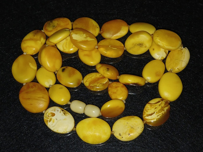 Baltic Amber EGG YOLK natural antique Itämeren meripihka
