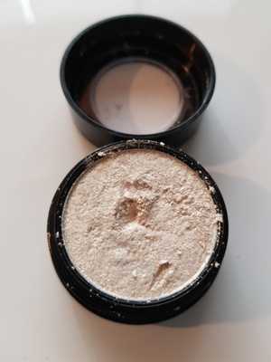 Phoera Super Vibrant Ultra Metallic Eyeshadow / Luomiväri