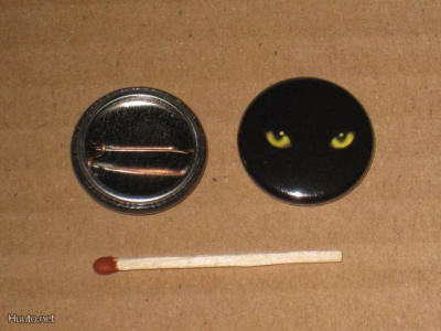 Black Cat rintanappi 1" (n5)
