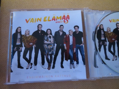 Vain elämää jatkuu CD