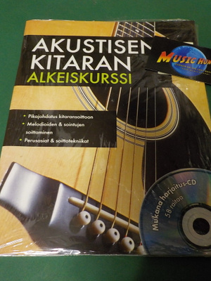 AKUSTISEN KITARAN ALKEISKURSSI UUSI NUOTTIKIRJA + CD