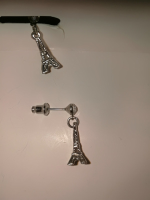 Korvakoru Eifel torni metallia  90- lukua