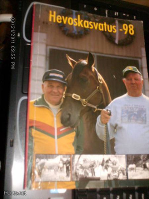 Hevoskasvatus 1998 (Veijo Toivonen)  Sis.pk:t