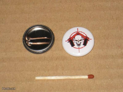 Skull Target rintanappi 1" j3