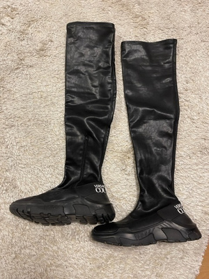 Versace Jeans ylipolvensaappaat  koko 39