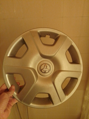 Toyota, pölykapseli, KUIN UUSI!!