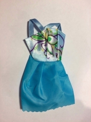 84 E .. Käsintehdyt Kauniit Party Vaatteet Barbie Ym..
