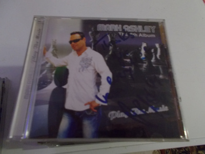 CD MARK ASHLEY ** PLAY THE MUSIC **