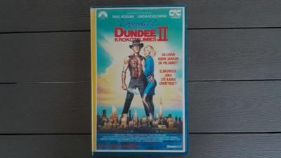 VHS: Crocodile Dundee II/ Krokotiilimies II (Paul Hogan 1988