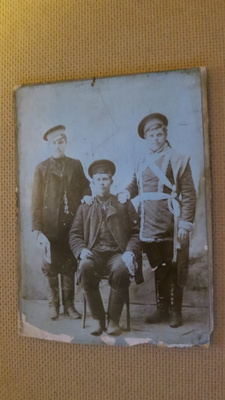 Vintage pahvivalokuva - sotilaspotretti?