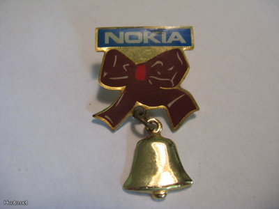 Pinssi Nokia - Rusetti ja Joulukello