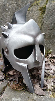 GLADIATOR HELMET PROP REPLICA - HEAD HUNTER STORE.