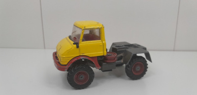 Mercedes Benz Unimog 406 4x4 Corgi Toys Englanti 8,5 cm