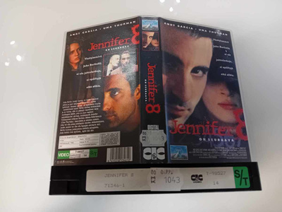 Jennifer 8