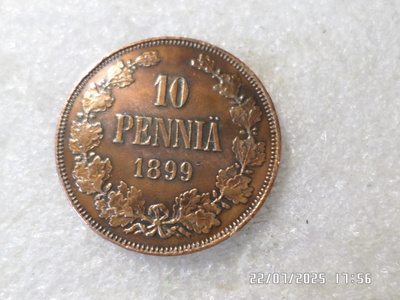 10 penniä 1899 kulkematon , patinoinin alkua.