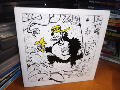 CD EP :  KCD : BANANAS TO THE BEAT ( SIS POSTIKULU  )