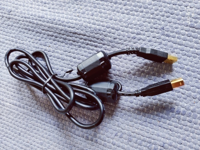 USB2-kaapeli (kullatut liittimet Ja chokeit), 2 m