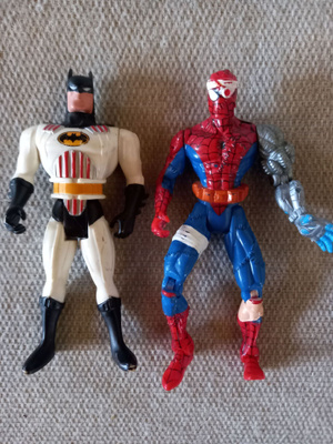 BATMAN & SPIDERMAN vintage figuurit