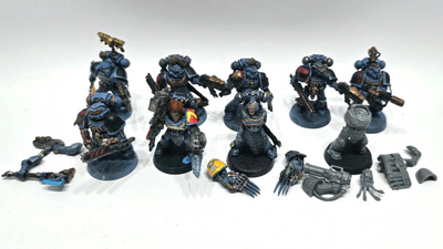 WH40K - 9kpl Space Wolves figuureita [K99]