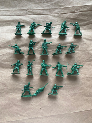 Vintage Lelusotilaita (18kpl)