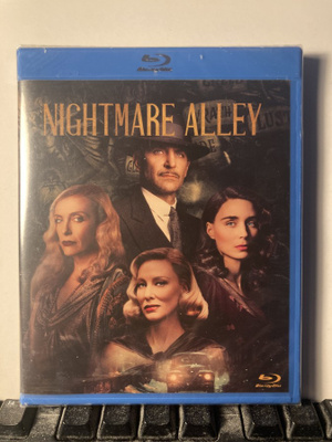 NIGHTMARE ALLEY, BluR., del Toro, Cooper, Blanchett, muoveis