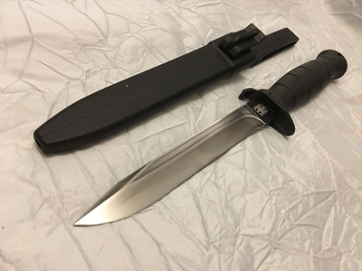puukko / taisteluveitsi / metsästysveiti / tikari / veitsi.