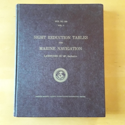 Sight reduction tables for marine navigation Vol. 4