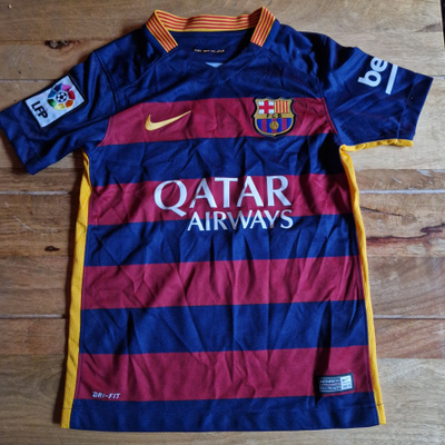 Barcelona Nike Fanipaita 122-128 cm. Vuodelta 2015