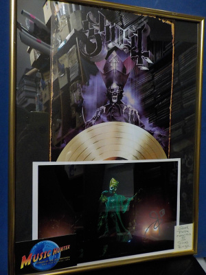 GHOST TAULU PAPA EMERITUS III NIMMARILLA