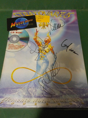 STRATOVARIUS ELEMENTS WORLD TOUR KIERTUEKIRJA NIMMAREILLA
