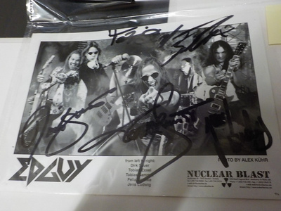 EDGUY PROMOKUVA KOKO BÄNDIN NIMMAREILLA