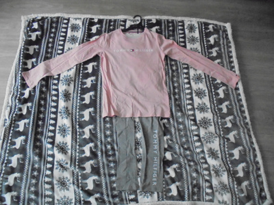 Tommy Hilfiger oloasu koko 14-16
