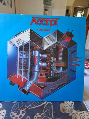 Accept metal heart 1985