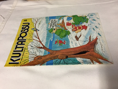 KULTAPOSSU LEHTI 3/1984 HIENO