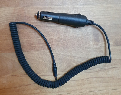 Mobiilin autolaturi - Matkapuhelimen autolaturi