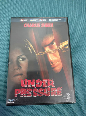 PINNA KIREÄLLÄ (Charlie Sheen) 1997***