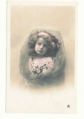 Sievä tyttönen - vanha Carte Postale