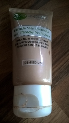 Garnier Skin Active 5in1 BB-voide / Meikkivoide - Medium