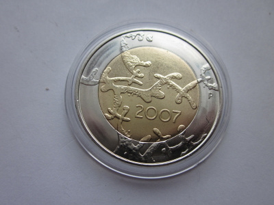 Suomi 5 euro. Suomen itsenäisyyden 90-vuotisjuhlaraha 2007