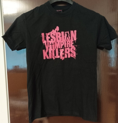 Lesbian Vampire Killers -paita, koko S