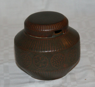 Arabia Bonbonnier hillopurkki