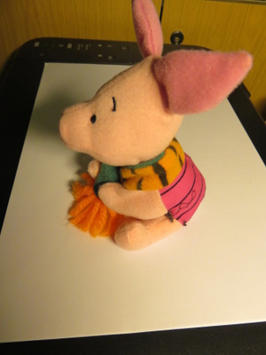 NASU  pehmolelu  13,5 cm sorminukke