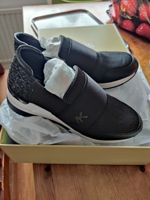 Uudet Michael kors kengät koko 41