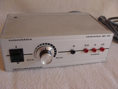 VALOSÄÄDIN INSTRULUX AC-25