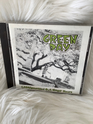 GREEN DAY:1,039/SMOOTHED OUT SLAPPY HOURS