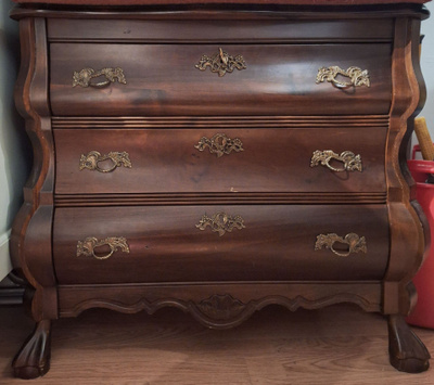 Upea vintage lipasto Chippendale