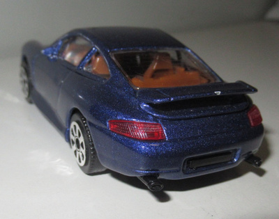 Porsche 911 Carrera pienoismalli 1:43