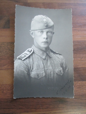 vanha postikorttivalokuva (K.V. MIETTINEN VIIPURI v 1926