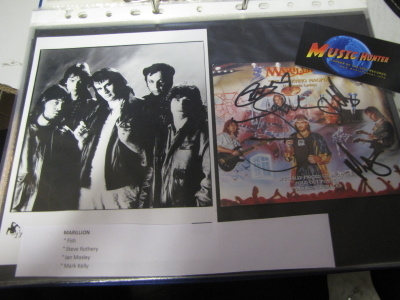 MARILLION KUVA + CD KANSI NELJÄLLÄ NIMMARILLA