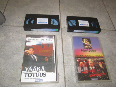 VÄÄRÄ TOTUUS & JOKAISELLA ON RAKASTAJATAR : 2 ROBERT DE NIRO